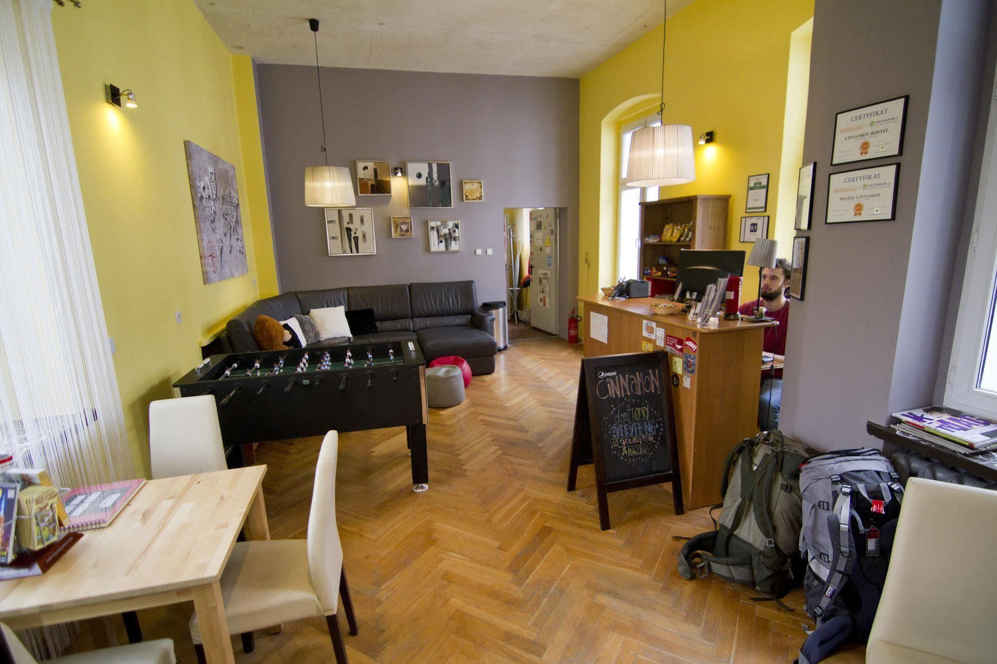 Cinnamon Hostel Wrocław Eksteriør bilde