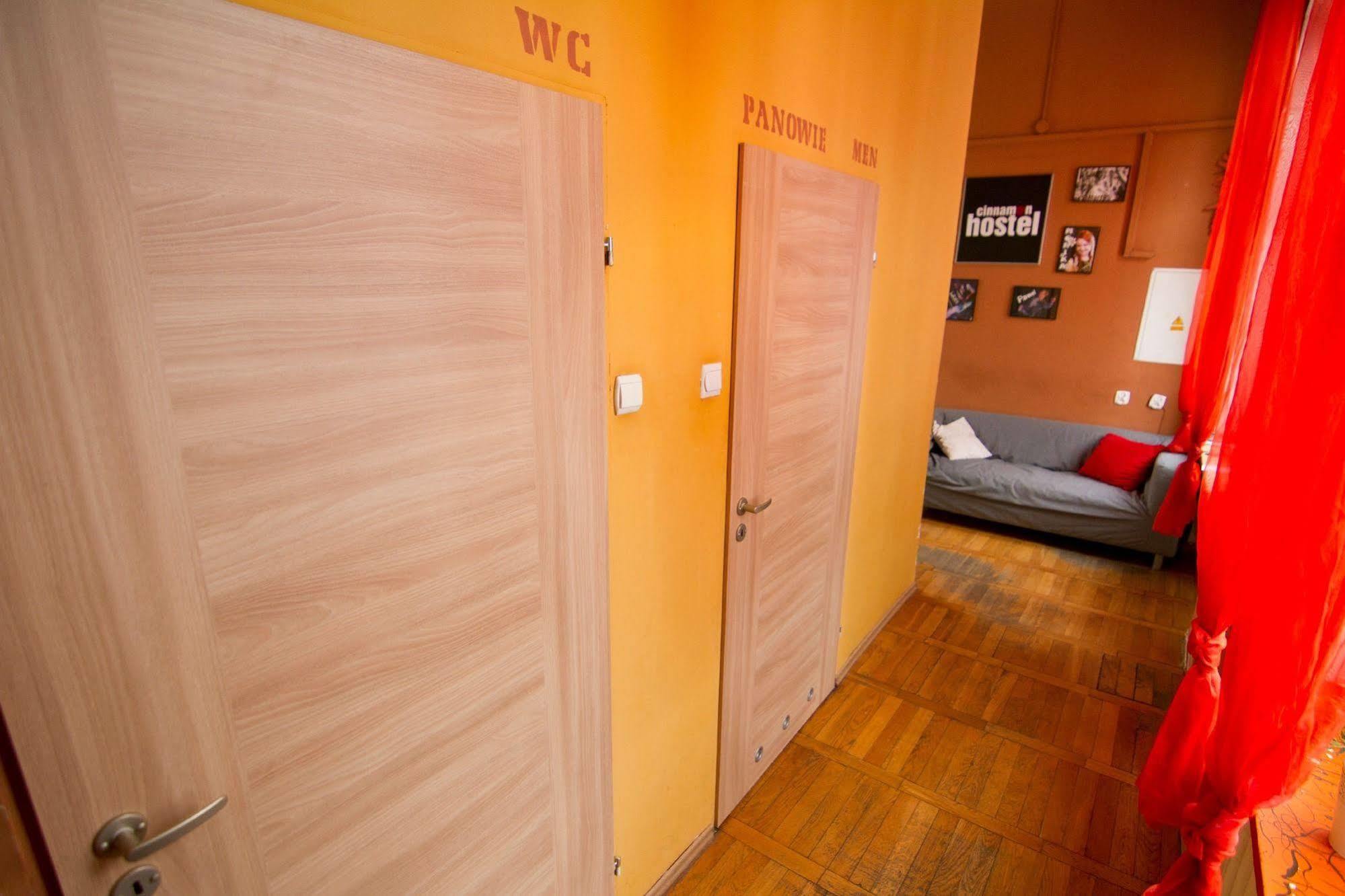 Cinnamon Hostel Wrocław Eksteriør bilde